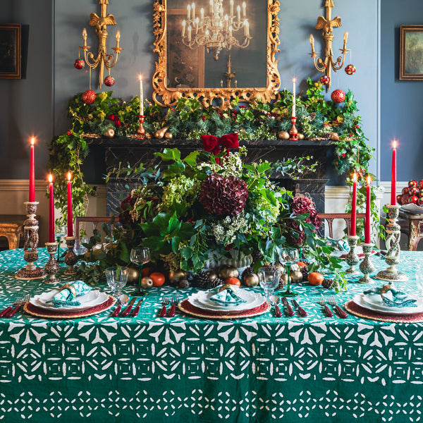 festive table linens, Christmas table linens, Christmas Tablecloths, Embroidered table linens, Embroidered Table Cloths, Embroidered Tablecloths, Faro tablecloths