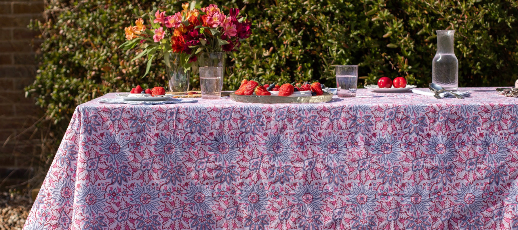 Alfresco Tablescapes This Spring & Summer