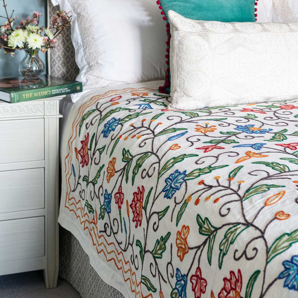 applique bedspreads, twin sets, embroidered bedding