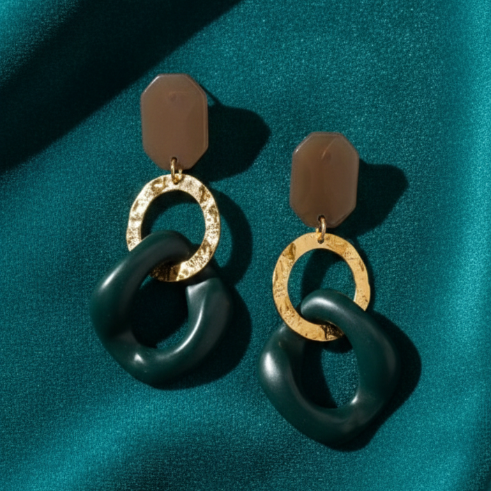 MIYA Taupe Stud Earrings