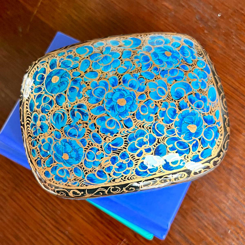 Papier-mache, Lacquerware, Trinket boxes,  Hand-painted designs, Kashmir papier-mache box, handcrafted box, Decorative storage, Kashmiri motifs, lacquer boxes, 