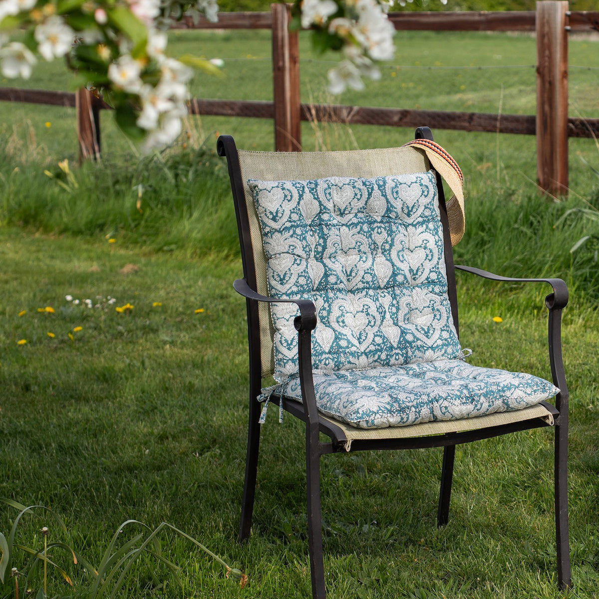 BAROQUE SLATE Blockprint Seat Pad