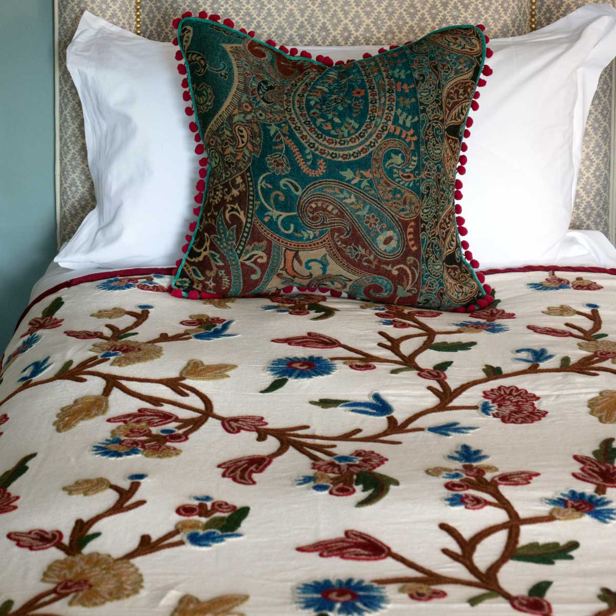 GULISTAN Crewel Embroidered Bedspread