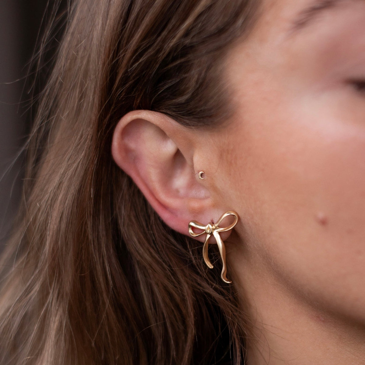 SHANI Gold Bow Studs