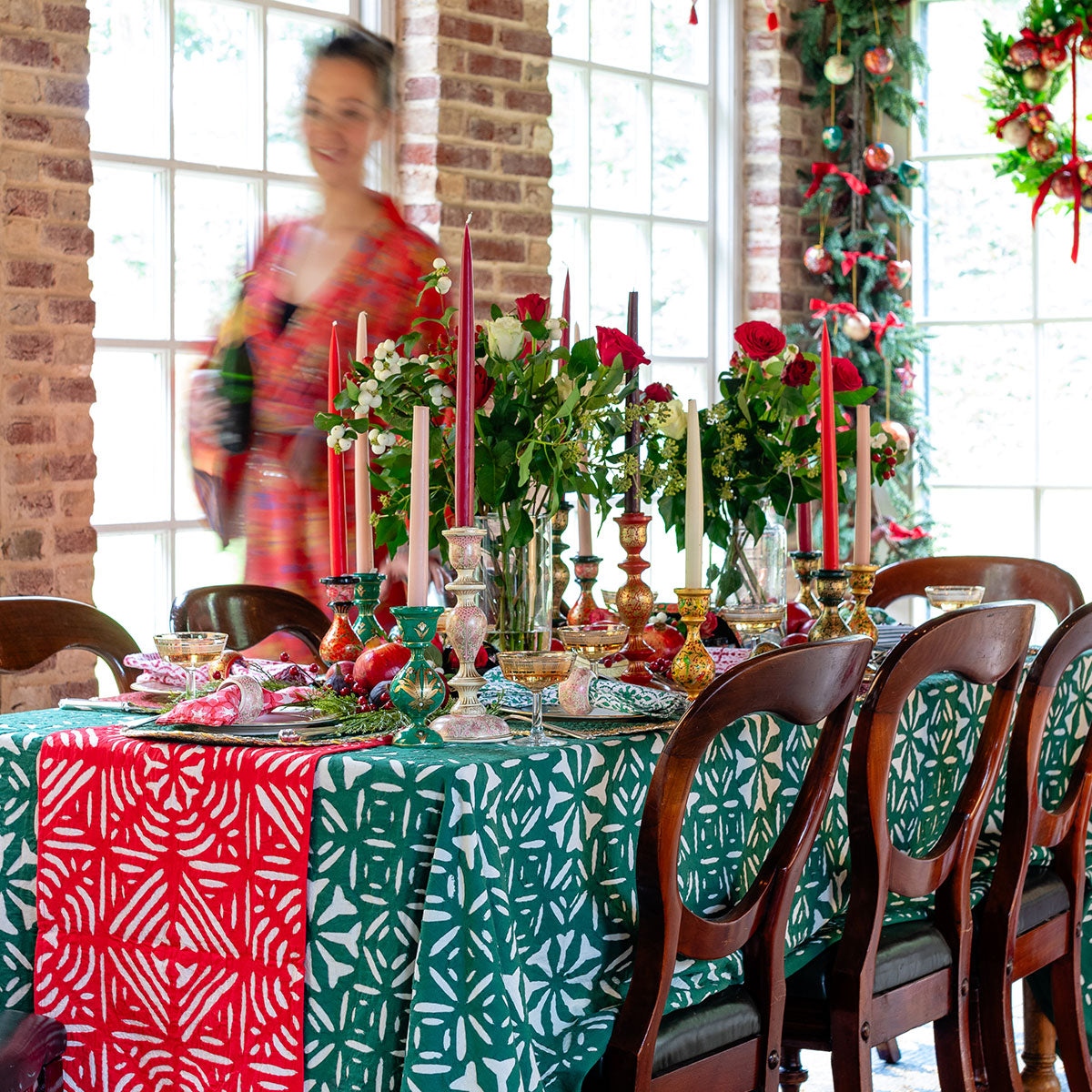 MALAIKA Holly Green Applique Tablecloth