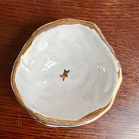 White ARTEMIS Ceramic Pinch  Pot