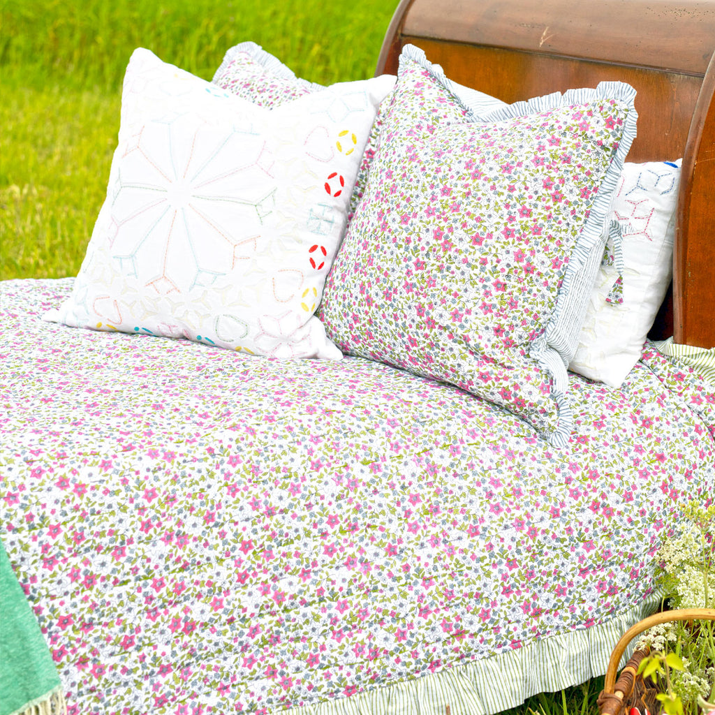 MEADOW Reversible Kantha Bed Throw