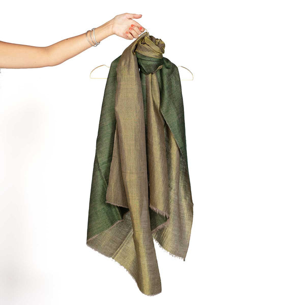 Pure pashmina shawls, cashmere shawls, cashmere wraps, kashmir crafts, handwoven pashminas, kashmir shawls, faro cashmere pashmina shawls, zari shawl, metallic shawls, faro shawls